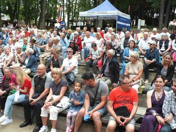 Operetka przyciągnęła tłumy do starachowickiego amfiteatru. 31. Międzynarodowy Festiwal Muzyczny Krystyny Jamróz