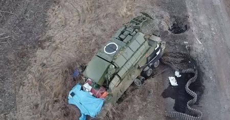 Rosyjski system Tor-M1 zatrzymany. Pokonała go dziurawa droga?