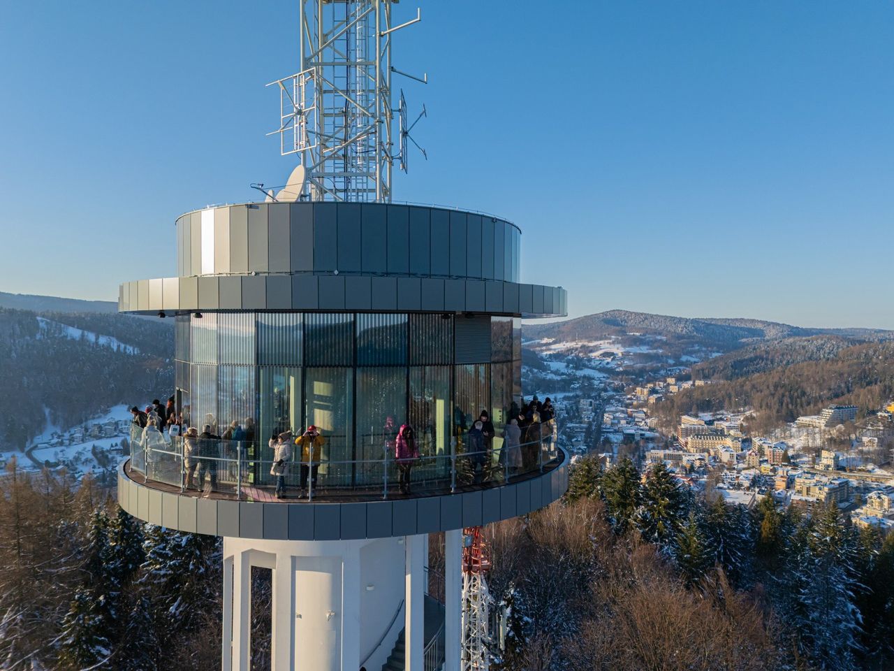 Krynica-Zdrój: Nowa wieża widokowa oficjalnie otwarta. Widok zachwyca