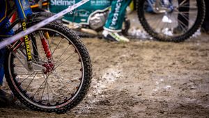 Nietypowy problem przerwania meczu. Wyczerpali cały zapas wody
