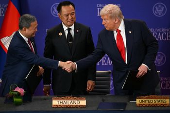 "Porozumienie pokojowe". Trump był świadkiem