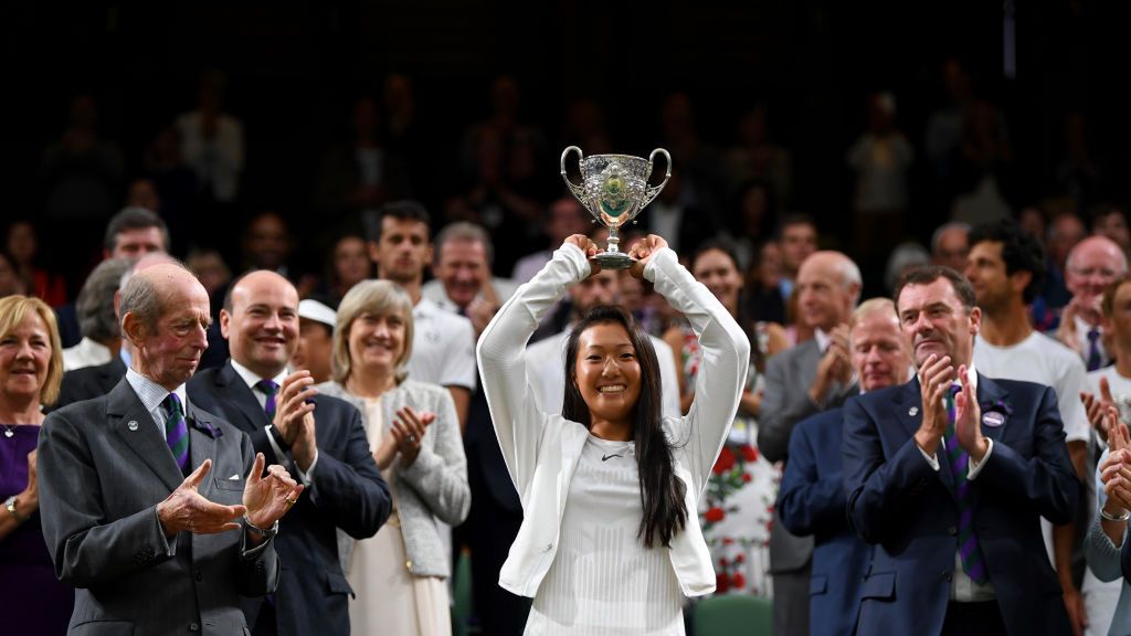Getty Images / Shaun Botterill / Na zdjęciu: Claire Liu, triumfatorka juniorskiego Wimbledonu 2017 w grze pojedynczej dziewcząt