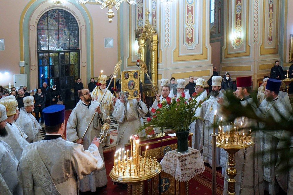 imininy metropolity Sawy