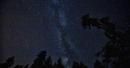 NASA mówi o deszczu meteorów. Spektakl "wszystko albo nic"