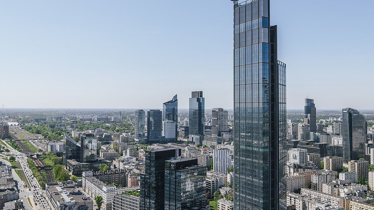 Varso Tower