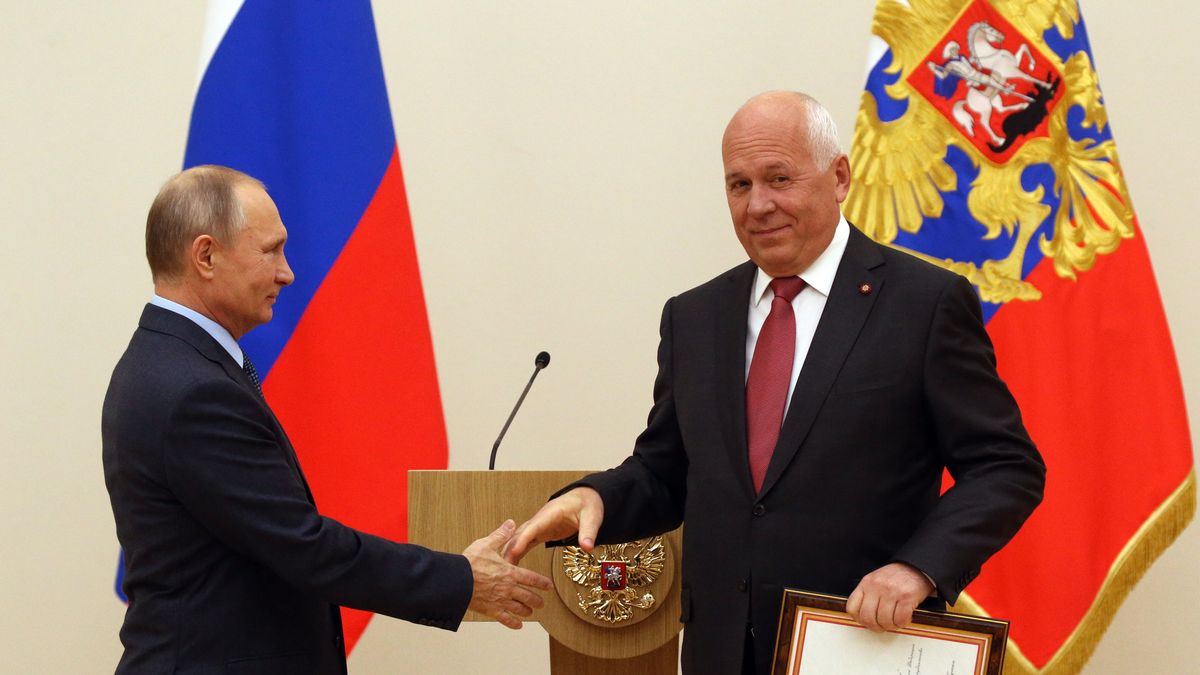 Czemiezow w towarzystwie Władimira Putina, zdjęcie z 2017 roku 