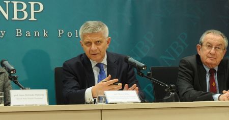 Pomysł NBP na pozbycie się groszy. Chce dyktować ceny