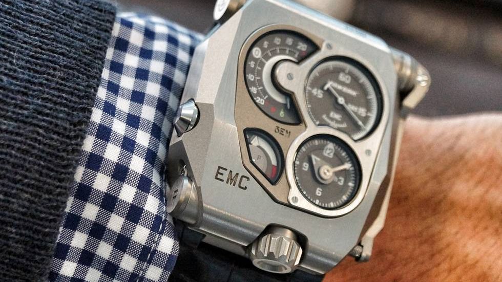 Niesamowity Urwerk EMC - najdokładniejszy mechaniczny zegarek świata? 1
