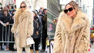 Podziwiana przez tłum fanów Jennifer Lopez BŁYSZCZY na Times Square w futrze, dzierżąc torebkę za ponad 600 TYSIĘCY ZŁOTYCH (ZDJĘCIA)