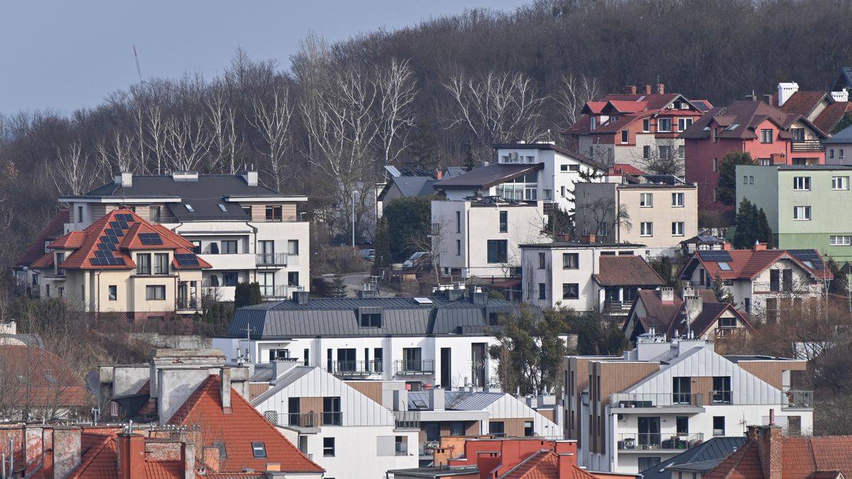 domy
Gda�sk, 04.03.2025. Domy jednorodzinne w dzielnicy Siedlce, 04 bm. (mgut) PAP/Andrzej Jackowski
Andrzej Jackowski
dom domy, dzielnica, ilustracja ilustracje, jednorodzinne, jednorodzinny, mieszkalny mieszkalne, mieszkania, osiedle, siedlce, osiedle mieszkaniowe