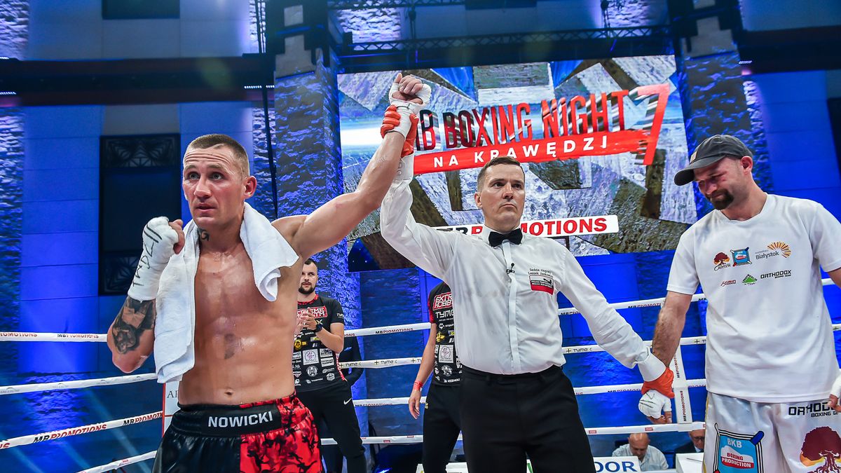 Tomasz Nowicki pokonał Bartosza Głowackiego na MB Boxing Night 7