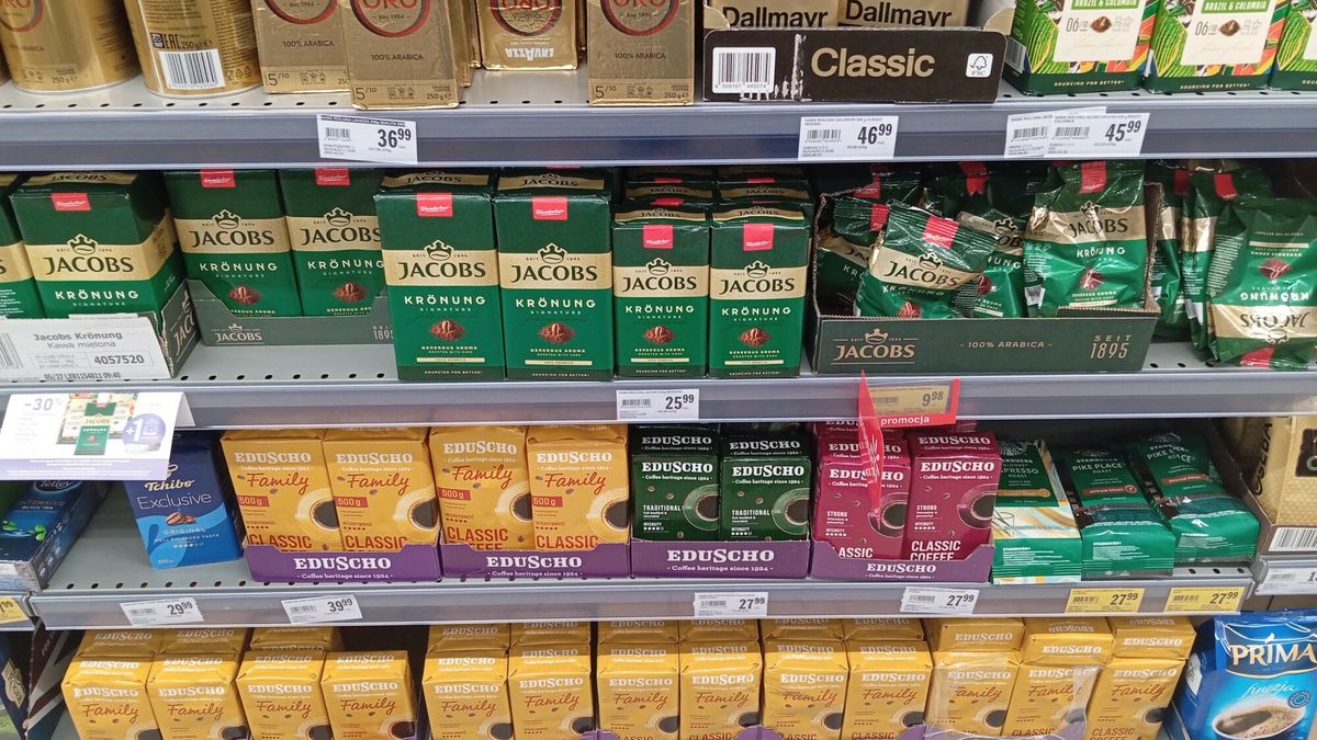 Kawy w jednym z dyskontów w Polsce 