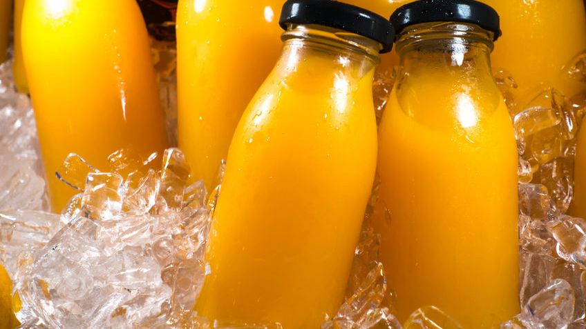 Nierozcieńczony sok pomarańczowy z soku zagęszczonego bez dodatku cukru, z dodatkiem wapnia