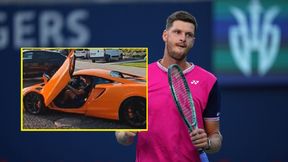 Kosztuje 1,5 mln złotych. Takim autem przyjechał Hurkacz