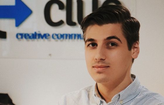 Damian Łuba awansuje w Clue PR