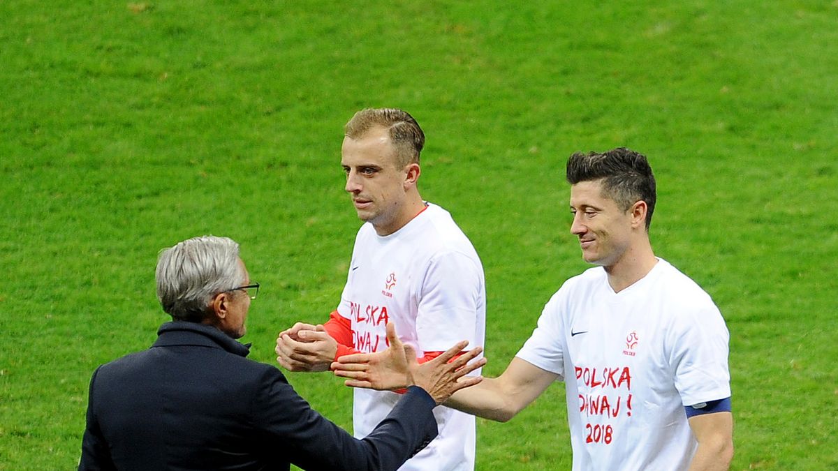 Od lewej: Adam Nawałka, Kamil Grosicki, Robert Lewandowski