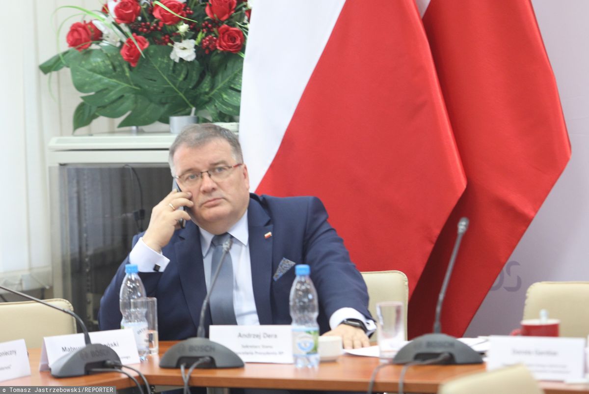 Andrzej Dera z Kancelarii Prezydenta: Andrzej Duda przyjmie kontrakandydatów jak dwa nagie miecze