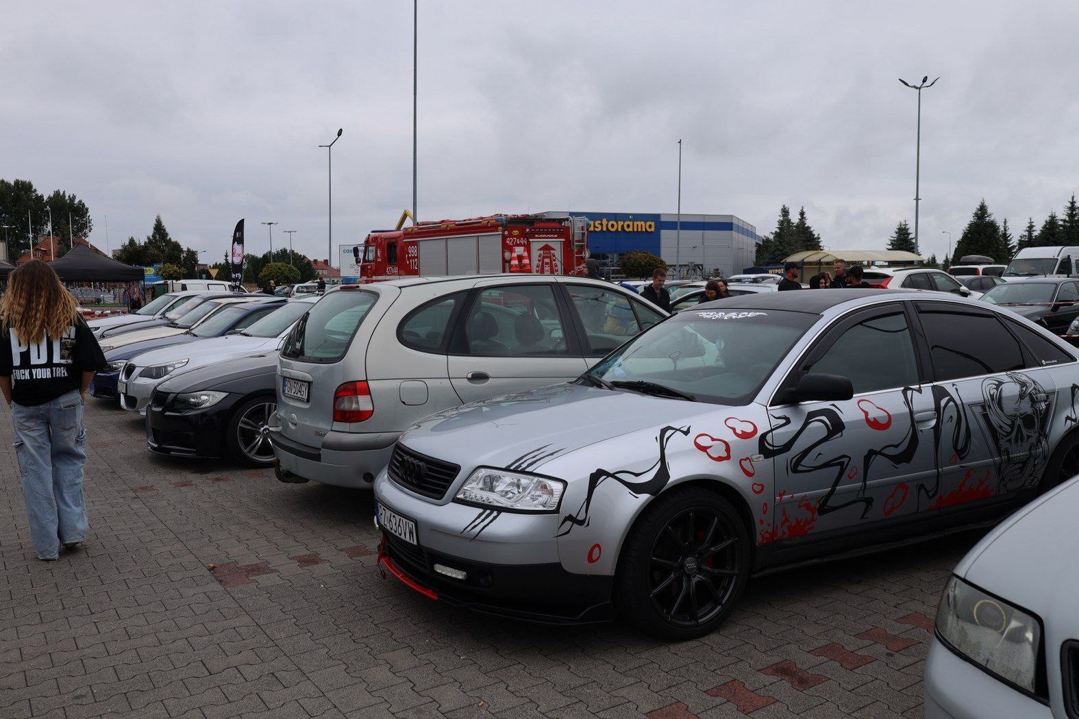 Wzlotowisko po raz ostatni. Na ul. Pałucką zjechali się miłośnicy motoryzacji