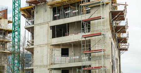 Deweloper wziął 3,5 mln zł zaliczek i zapadł się pod ziemię. Sprawa umorzona