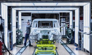 Ubyło 100 tysięcy miejsc pracy. Europejska branża moto w coraz głębszym kryzysie