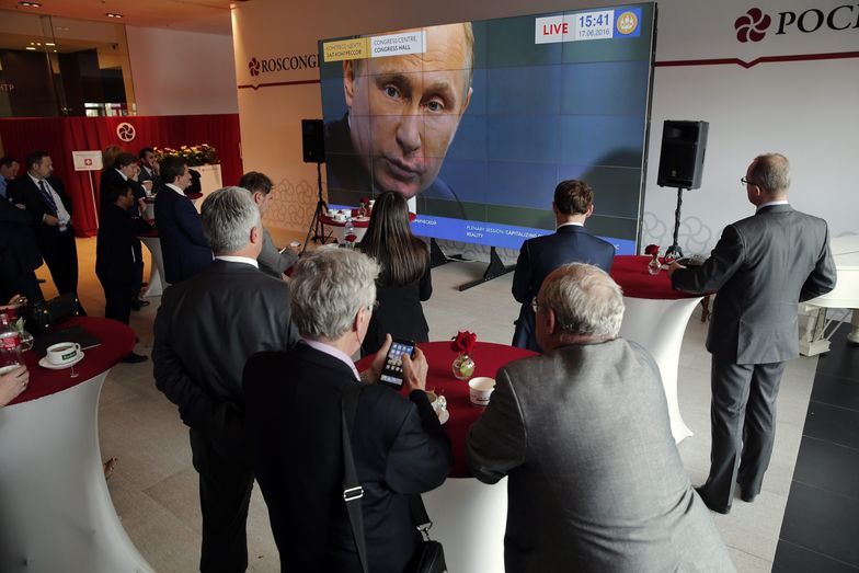 Współpraca gospodarcza Polski z Rosją. Konstruktywne spotkanie ministrów w Petersburgu