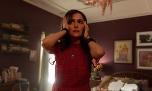 "Kopnęłabym cię, gdybym mogła" – emocjonalny rollercoaster od studia A24. Rose Byrne w roli życia