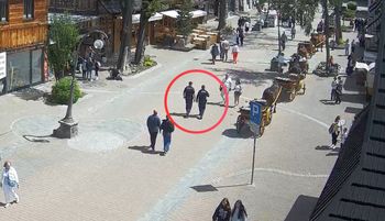 Zegar pokazał 13:13. Taki widok na Krupówkach