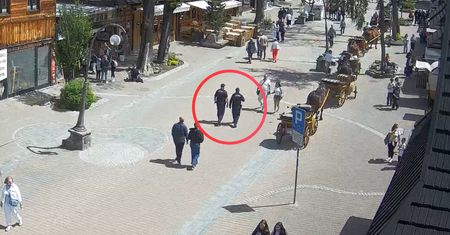 Zegar pokazał 13:13. Taki widok na Krupówkach