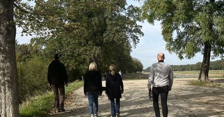 Tłumy na wałach ryzykują mandatem. "Zakaz wstępu wciąż obowiązuje"