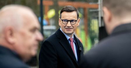 Przesłuchali Morawieckiego. B. premier uderza w prezesa NIK. "Hotelarz"