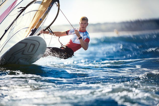 Radosław Furmański jest reprezentantem Volvo Youth Sailing Team Poland w windsurfingowej, olimpijskiej klasie RS:X.