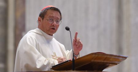 Kuria reaguje ws. kardynała Rysia. "Obrzydliwa prowokacja"