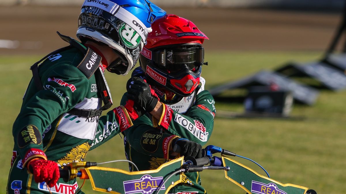 WP SportoweFakty / Patryk Kowalski / Na zdjęciu: Mikkel Michelsen (kask niebieski), Leon Madsen (czerwony)