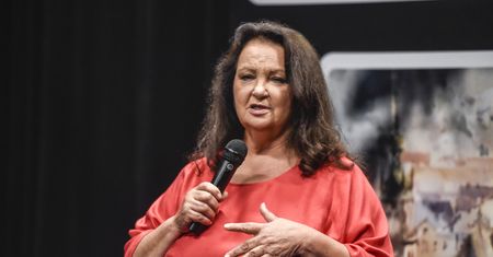 Anna Dymna nie do poznania. Jest zdjęcie z nowego serialu Netfliksa