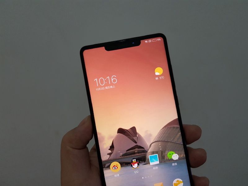 Xiaomi Mi MIX 2s to kopia iPhone'a X? Wyciekają pierwsze zdjęcia 2