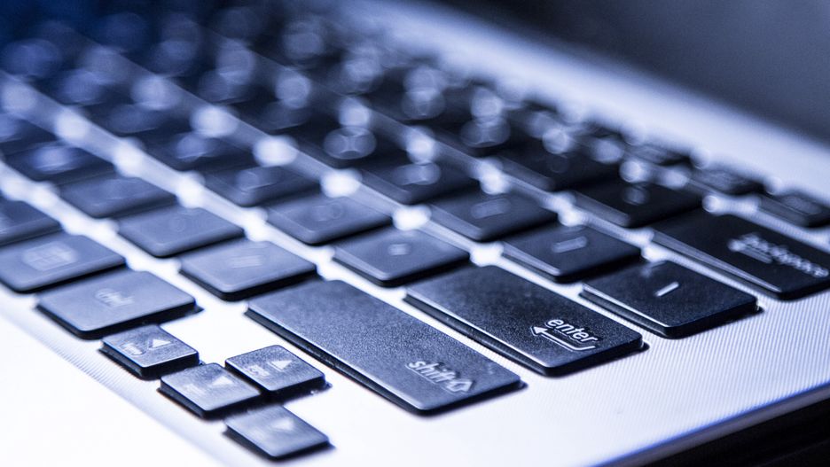 Warszawa. Wyciekły dane studentów, absolwentów i pracowników 