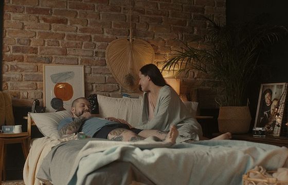 Durex namawia do spędzenia Walentynek w łóżku (wideo)