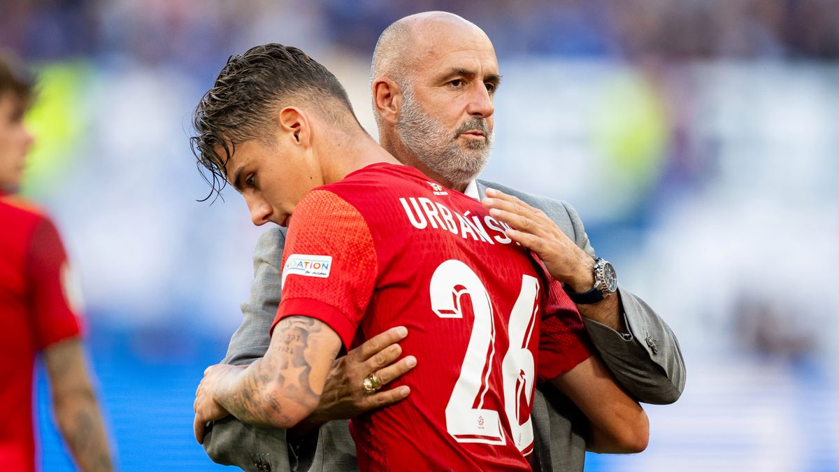 Getty Images / Mateusz Slodkowski / Na zdjęciu: Kacper Urbański i Michał Probierz