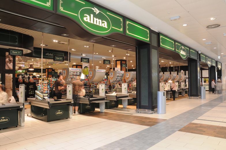 Kłopoty Almy. Delikatesy, które udają, że półki nie są puste