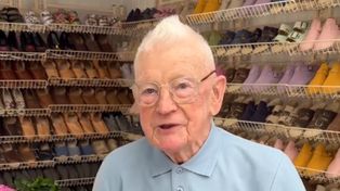 Pan Józef ma 95 lat i prowadzi sklep. "Na emeryturę pójdę po setce"