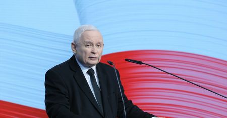 "Będzie wiadomo, kto jest z nami na dobre i na złe". W PiS mobilizacja po decyzji PKW