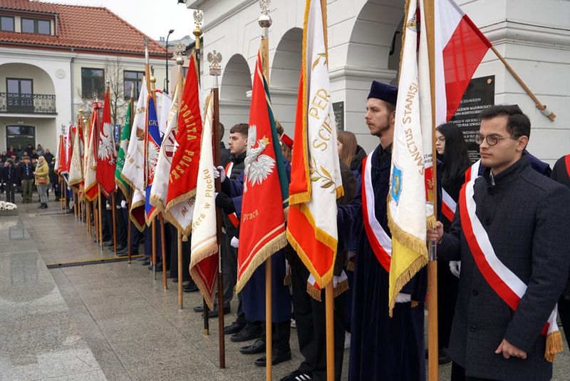 Obchody 11 listopada 