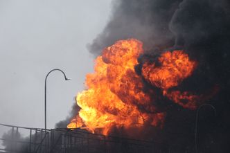 Ukraina wypala naftowe zaplecze Rosji. Atak dronów na rosyjskie składy ropy