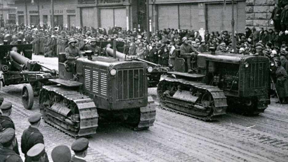 Wojska Armii Czerwonej na ulicach Lwowa we wrześniu 1939 