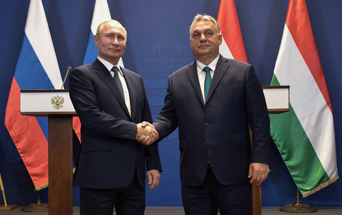 Węgry "zasilają machinę wojenną Rosji". USA uderzają w bank 