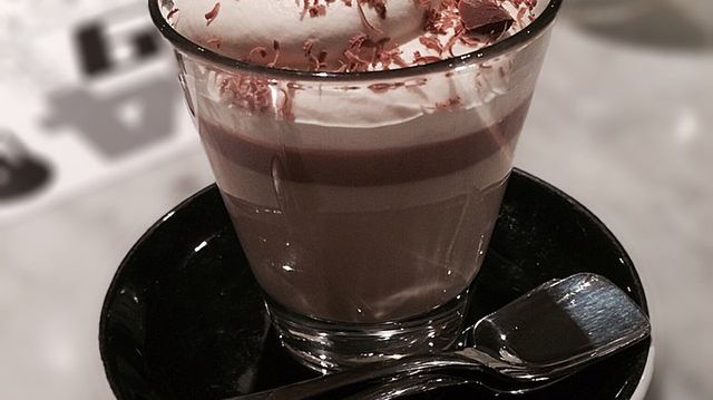 Budyń czekoladowy bez zawartości tłuszczu (do kupienia gotowy do spożycia)