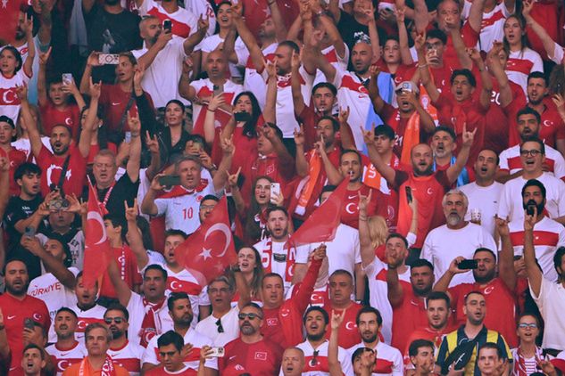 In the photo: Turkish national team fans performing the Wolf Salute (Photo: Dan Mullan/Getty Images)