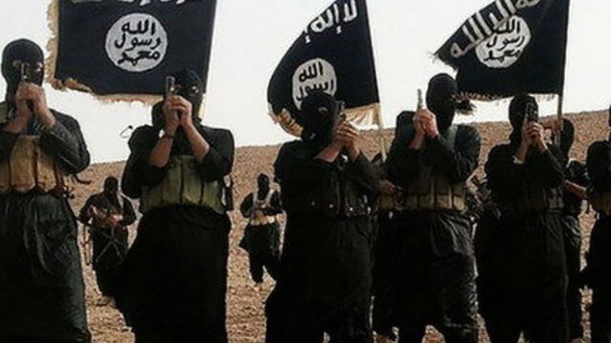 Nie żyje główny przywódca ISIS Maher al-Agal. Na zdjęciu oddział terrorystów tzw. Państwa Islamskiego