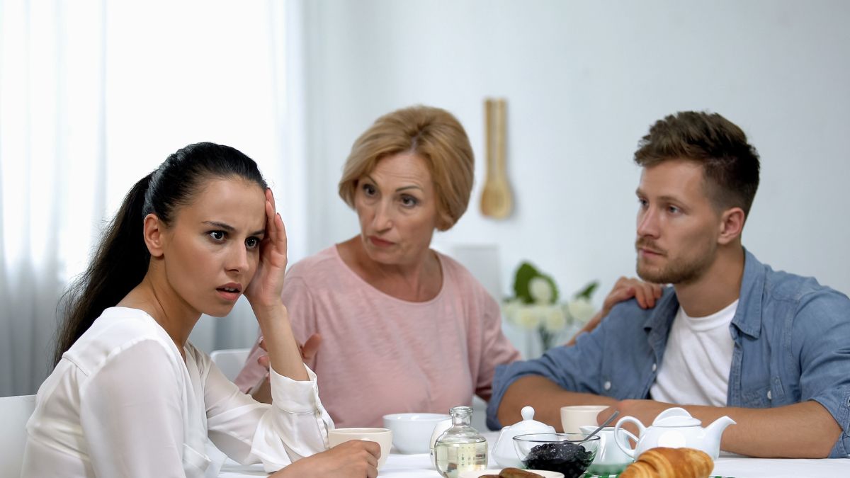 Teściowa z piekła rodem.