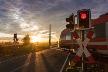 Gołańcz: Uszkodzona sygnalizacja świetlna na przejeździe kolejowym